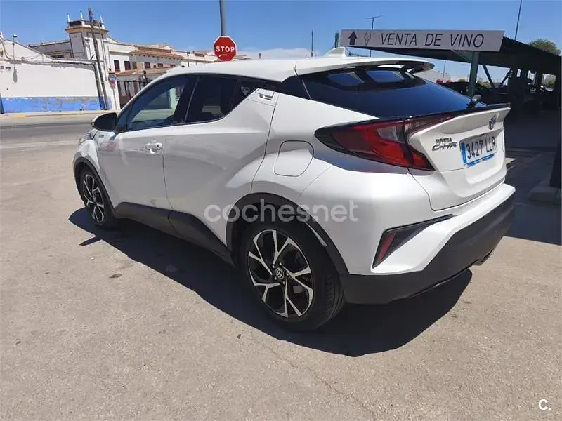 Usado Toyota C-HR Advance 122 CV (89 kW) 2021 Blanco SUV