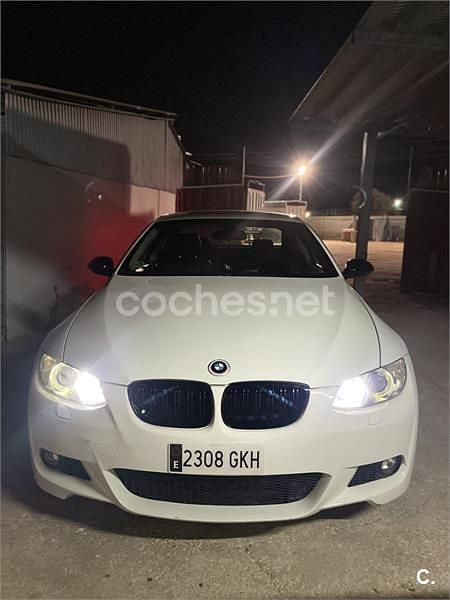 Begagnad BMW 320 177 HK (130 kW) 2008 Vit Sportkupé
