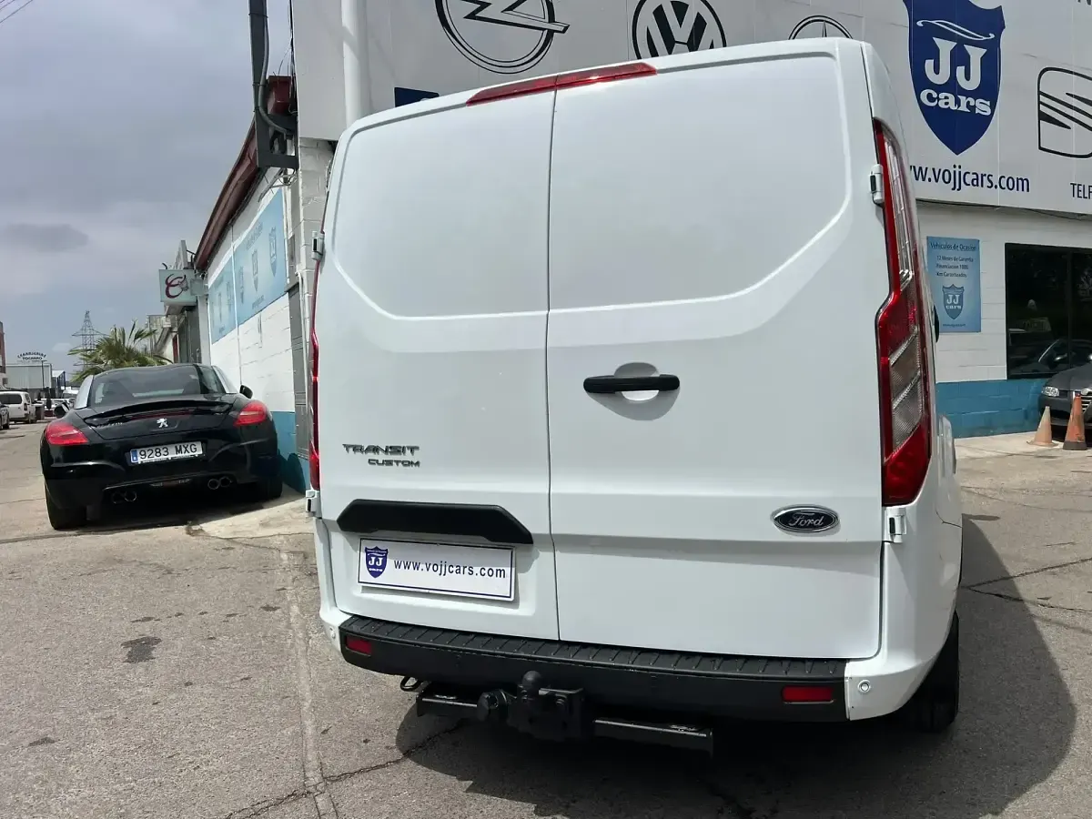 Usado Ford Transit Custom Limited 130 CV (95 kW) 2023 Blanco Van