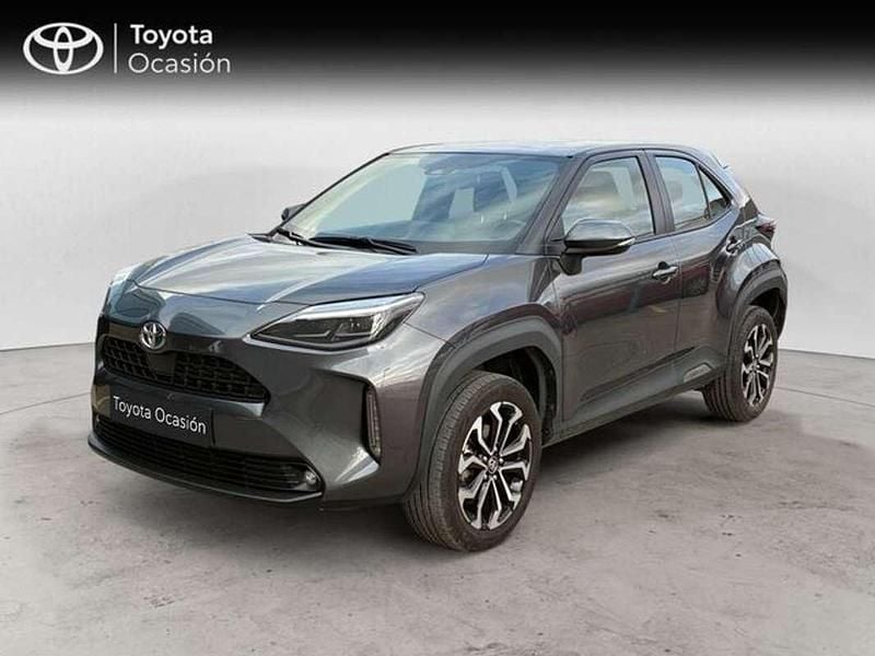 Gris Usado 2025 Toyota Yaris Cross Active SUV | 20.795 € (Buen precio) - Imagen 1/4
