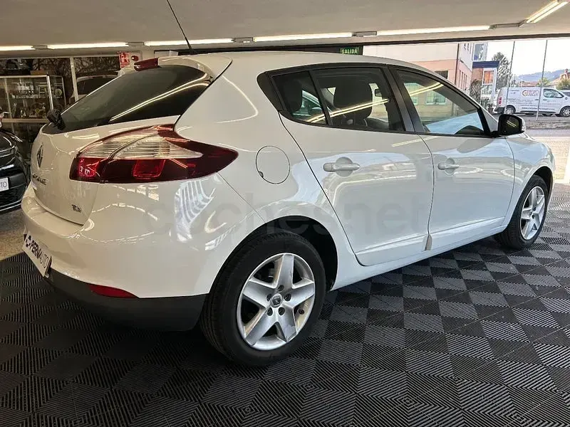 Occasion Renault Mégane Intens 115 PK (84 kW) 2015 Wit Sedan