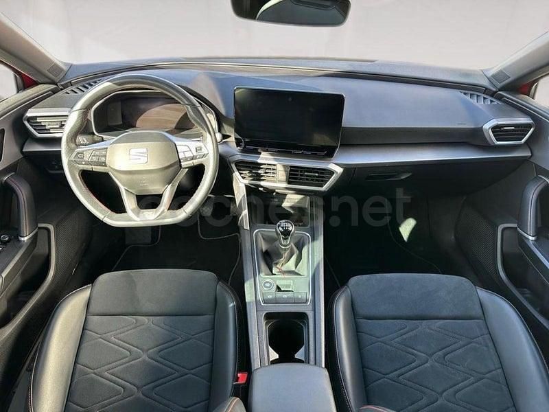 Usado Seat Leon FR 150 CV (110 kW) 2023 Rojo Berlina