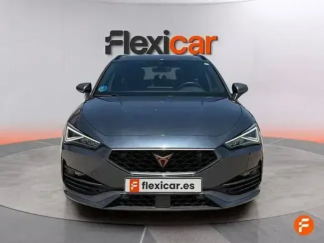 Usado Cupra Leon 150 CV (110 kW) 2023 Gris Familiar