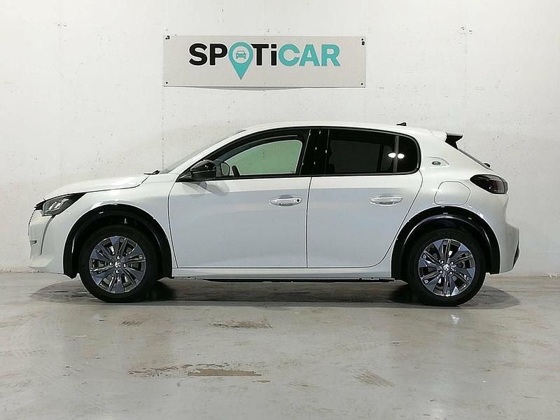 Usado Citroën C3 101 CV (74 kW) 2024 Rojo elixir Berlina