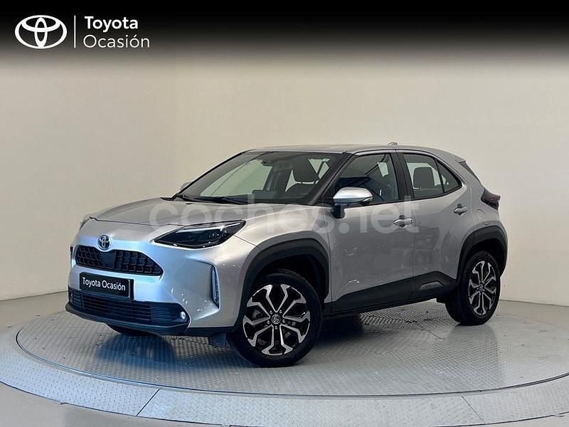 Gris / plata Usado 2024 Toyota Yaris Cross Active SUV | 24.200 € (Precio justo) - Imagen 1/4