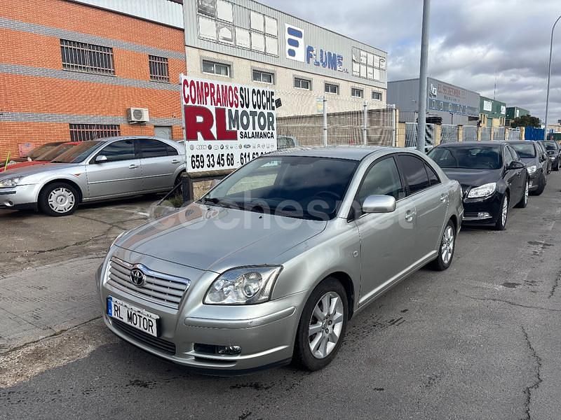 Gris / plata Usado 2005 Toyota Avensis Sol Berlina | 3900 € (Buen precio) - Imagen 1/4