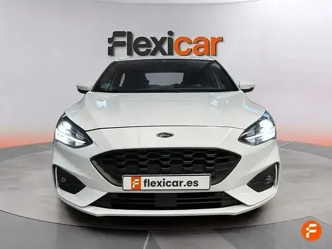 Usado Ford Focus ST-Line 120 CV (88 kW) 2021 Blanco