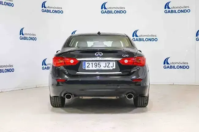 Usado Infiniti Q50 Premium 170 CV (125 kW) 2017 Negro Berlina