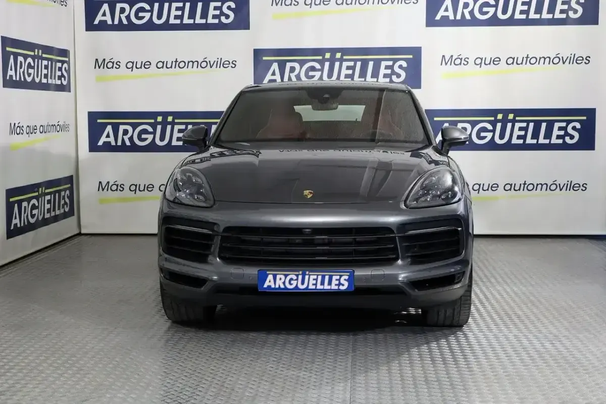 Usado Porsche Cayenne E-Hybrid Coupe 462 CV (339 kW) 2020 Gris SUV