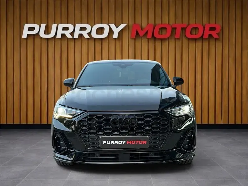 Usado Audi Q3 150 CV (110 kW) 2023 Negro SUV
