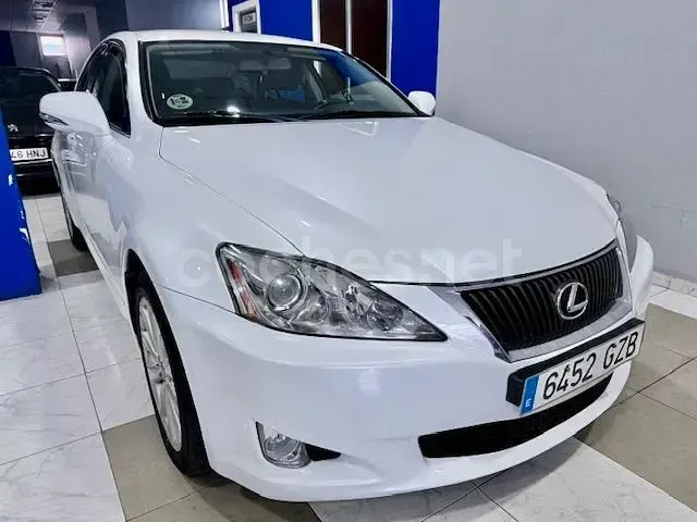 Usado Lexus IS220d Luxury Line 177 CV (130 kW) 2010 Blanco Berlina
