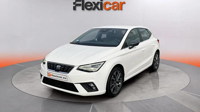 Usado Seat Ibiza XCELLENCE 116 CV (85 kW) 2022 Blanco Utilitario