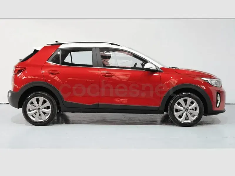 Usado Kia Stonic Plus 100 CV (73 kW) 2022 Rojo SUV