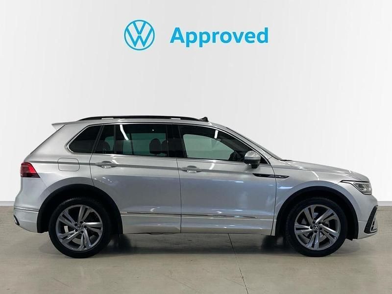 Usado VW Tiguan R-line 150 CV (110 kW) 2021 Gris SUV