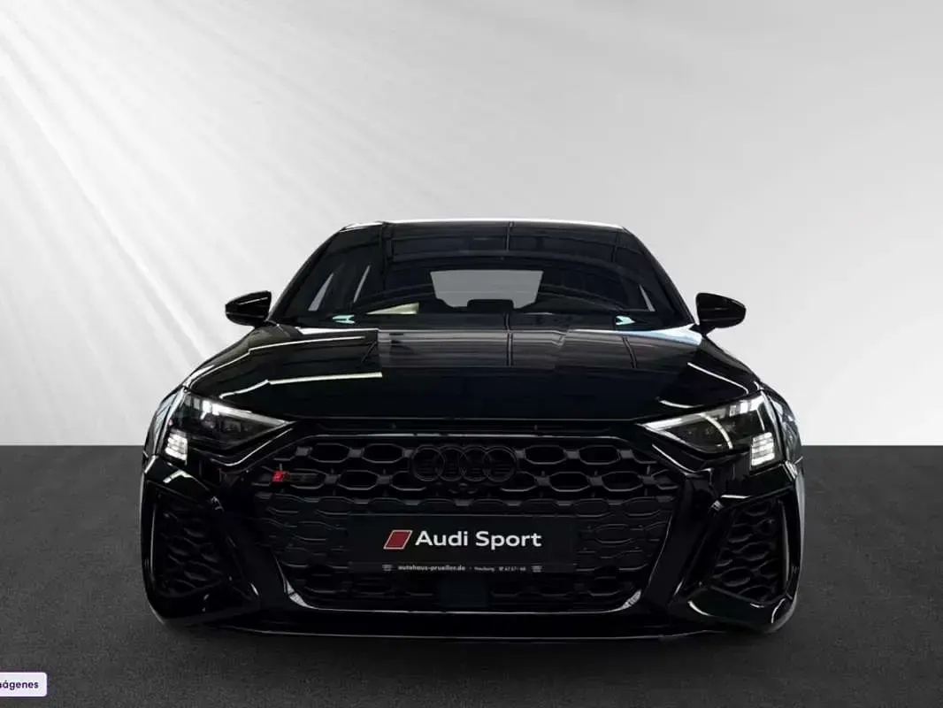 Usado Audi RS3 Sportback 400 CV (294 kW) 2022 Negro Utilitario