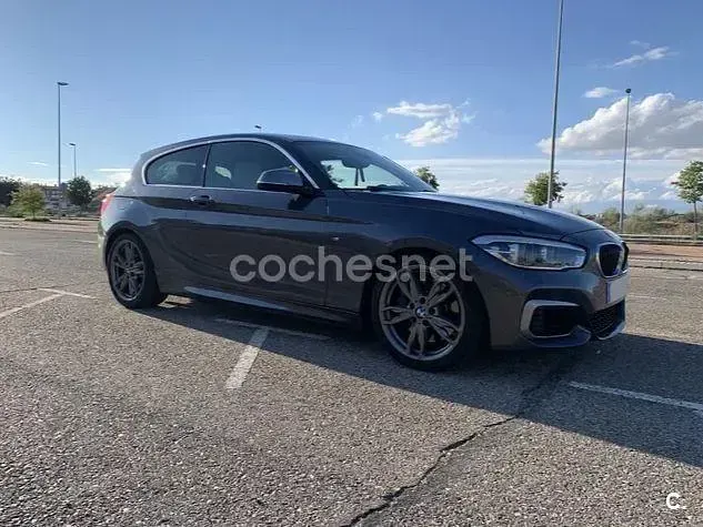 Usado BMW M135 M Performance 320 CV (235 kW) 2015 Gris / plata Utilitario