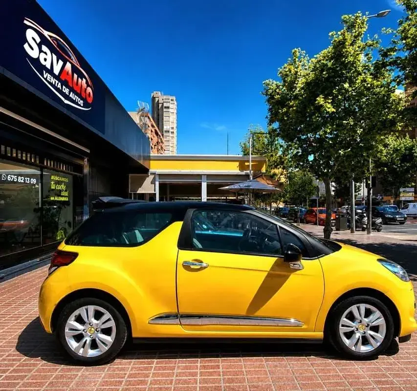 Usado Citroën DS3 Cabriolet PureTech 82 CV (60 kW) 2015 Amarillo Descapotable
