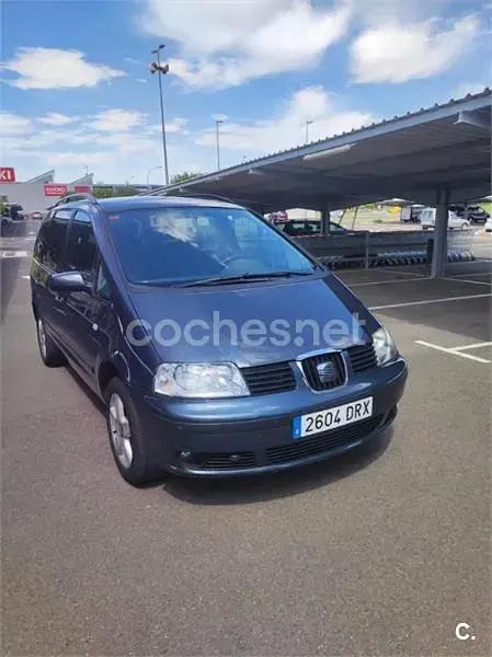 Usado Seat Alhambra Sport 130 CV (95 kW) 2005 Azul Monovolumen