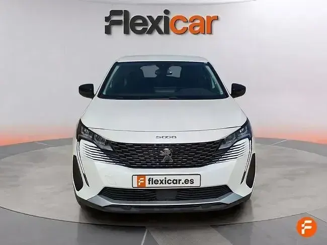 Używany Peugeot 5008 Active 130 KM (95 kW) 2022 Biały Minivan