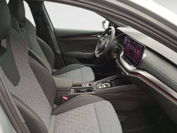 Nuevo Skoda Octavia 150 CV (110 kW) 2026 Gris plata