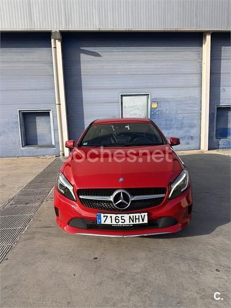 Rojo Usado 2016 Mercedes A180 Berlina | 17.100 € (Precio justo) - Imagen 1/4