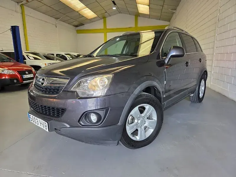 Usado Opel Antara Selective 163 CV (119 kW) 2014 Gris / plata SUV
