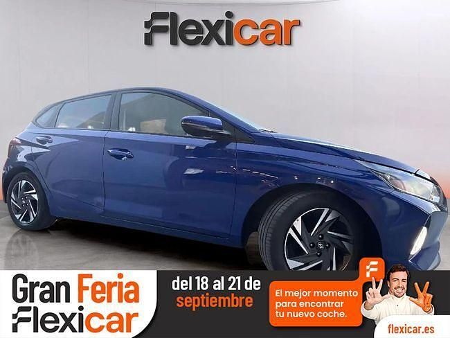 Azul Usado 2022 Hyundai i20 Berlina | 15.290 € (Precio justo) - Imagen 1/4
