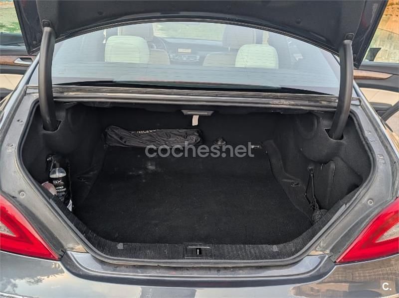 Usado Mercedes CLS250 204 CV (150 kW) 2011 Gris / plata Berlina