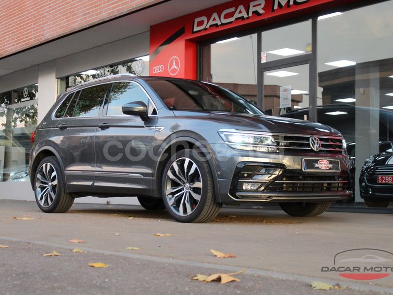 Usado VW Tiguan Sportline 190 CV (139 kW) 2018 Gris SUV
