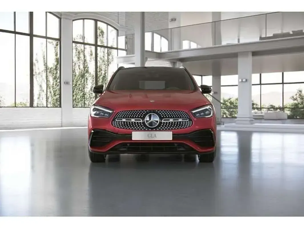 Usado Mercedes GLA200 163 CV (119 kW) 2022 Rojo SUV