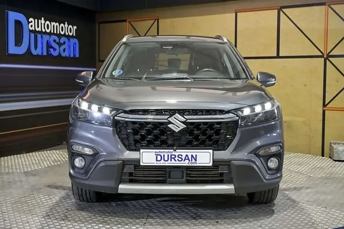 Usado Suzuki SX4 S-Cross 131 CV (96 kW) 2024 Gris SUV