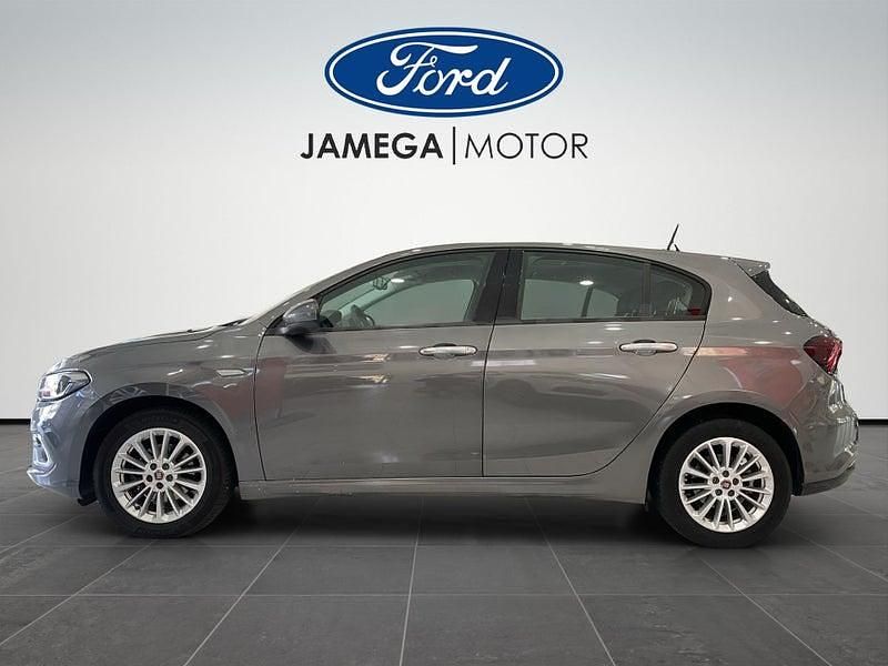 Usado Fiat Tipo Life 130 CV (95 kW) 2021 Gris / plata Berlina