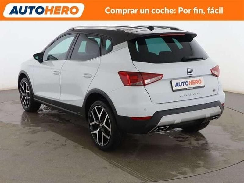Usado Seat Arona Ecomotive 116 CV (85 kW) 2018 Blanco SUV