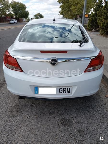 Usado Opel Insignia Sport 160 CV (117 kW) 2009 Blanco Berlina