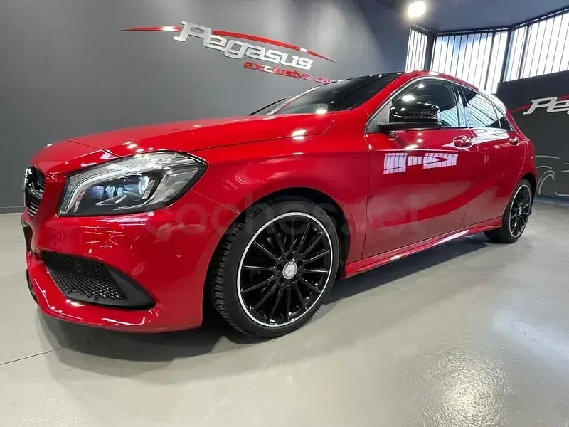 Usado Mercedes A200 156 CV (114 kW) 2017 Rojo Berlina