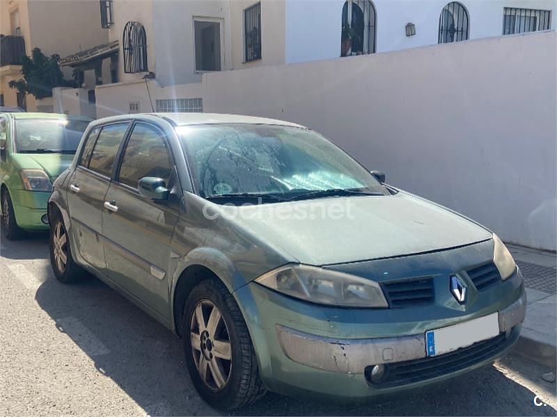 Verde Usado 2005 Renault Mégane II Dynamique Berlina | 759 € (Super precio) - Imagen 1/3
