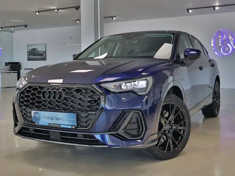 Usado Audi Q3 Sportback Ambiente 245 CV (180 kW) 2021 Azul SUV
