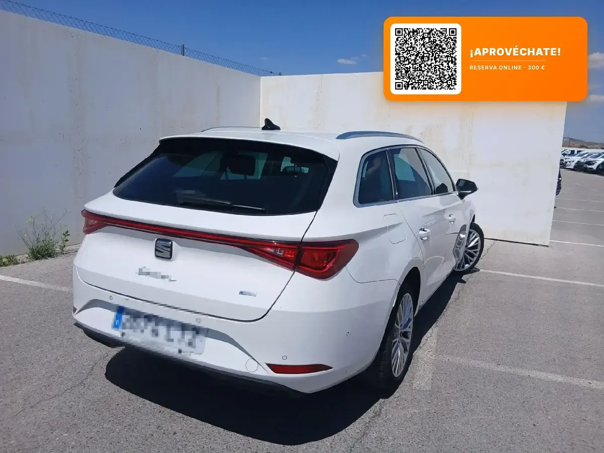Usado Seat Leon XCELLENCE 204 CV (150 kW) 2022 Blanco Berlina