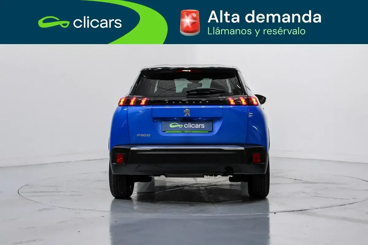 Usado Peugeot 2008 Active 100 CV (73 kW) 2020 Azul SUV