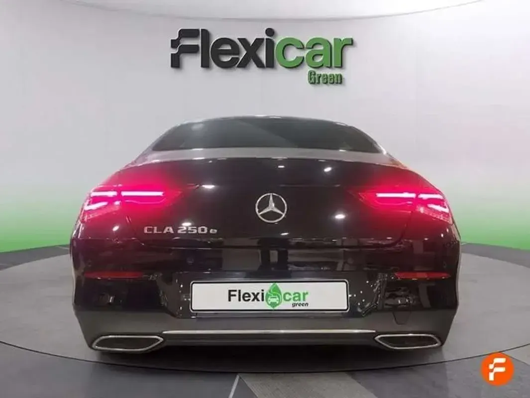 Usado Mercedes CLA250e 218 CV (160 kW) 2022 Negro Coupe