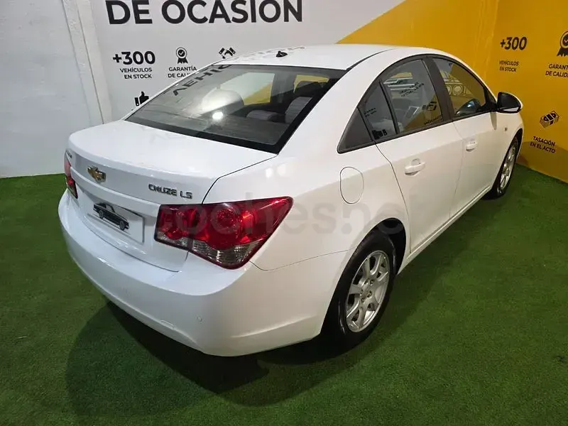 Usado Chevrolet Cruze LT 163 CV (119 kW) 2012 Blanco Berlina