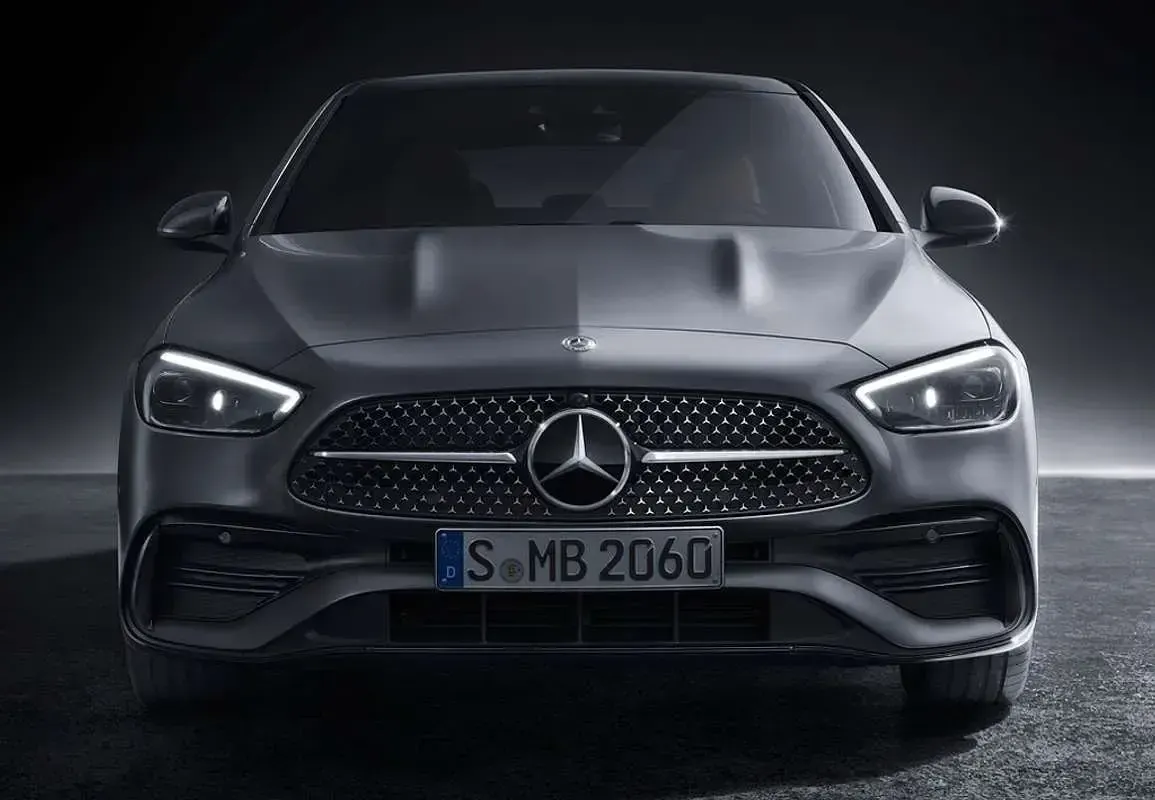 Usado Mercedes C220 194 CV (142 kW) 2021 Gris Coupe