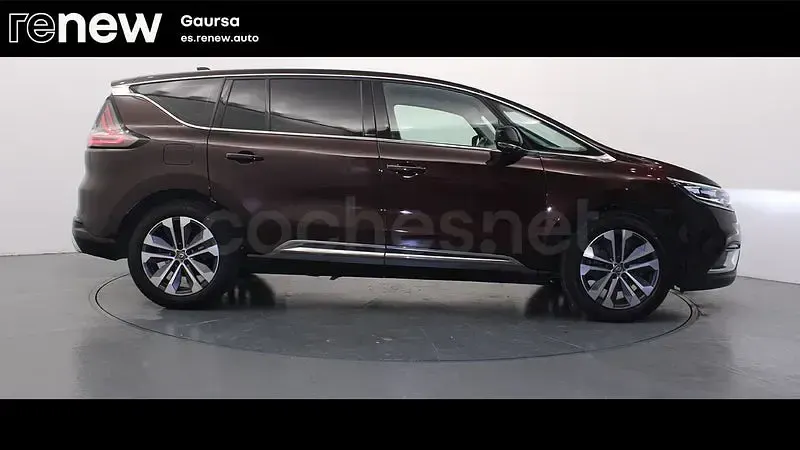 Usado Renault Espace Zen 160 CV (117 kW) 2021 Granate Monovolumen