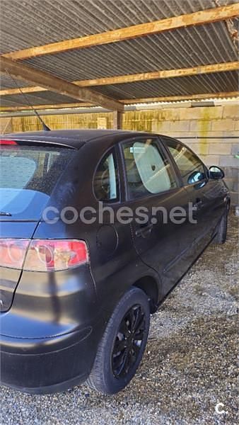 Usado Seat Ibiza Reference 75 CV (55 kW) 2004 Negro Berlina