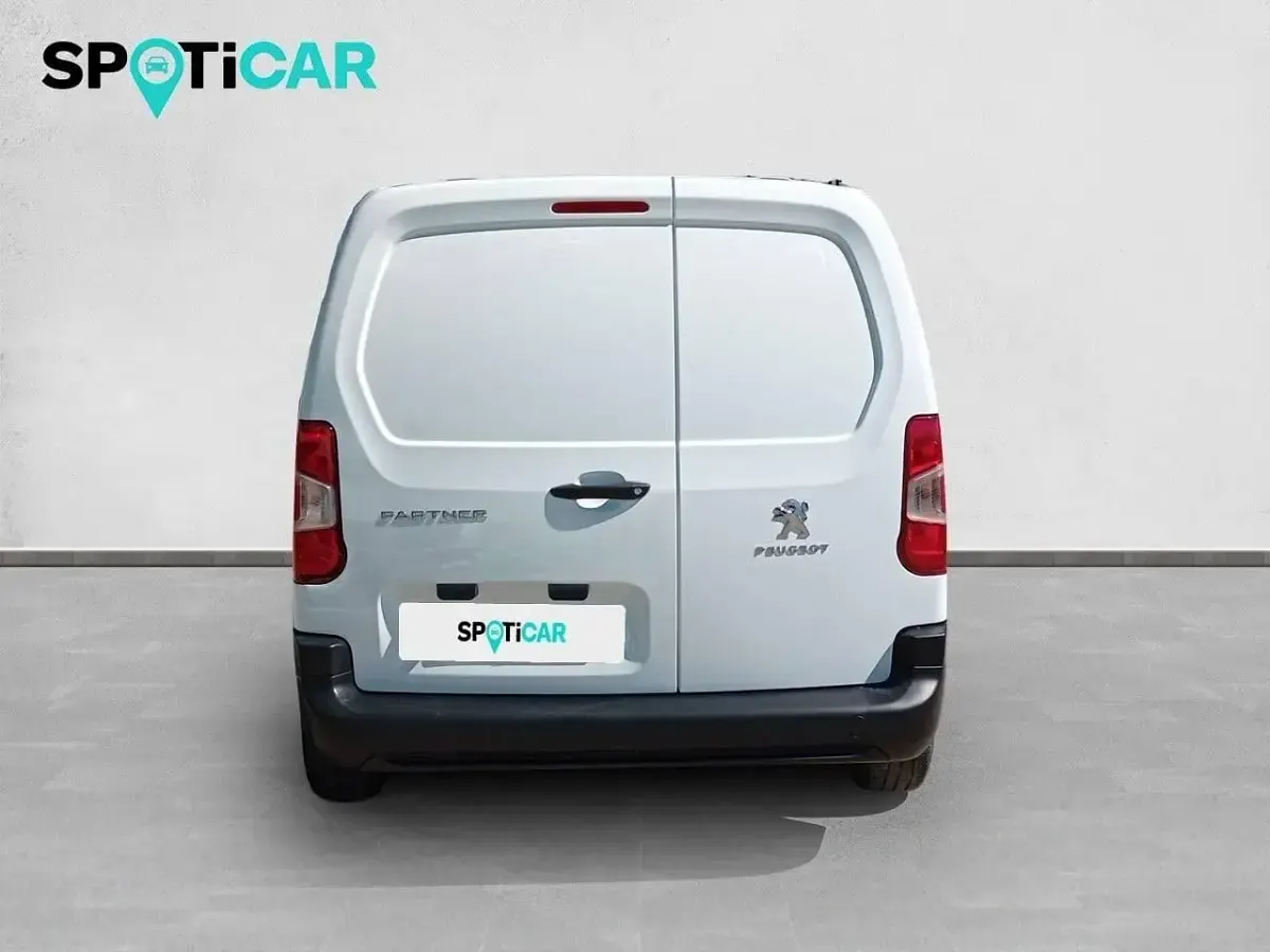 Usado Peugeot Partner 98 CV (72 kW) 2022 Blanco Monovolumen