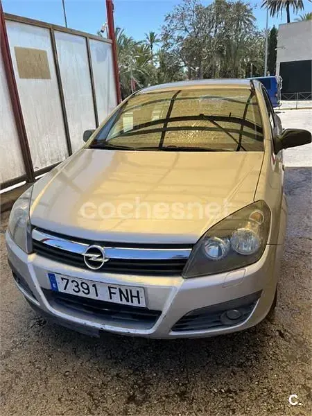 Usado Opel Astra Sport 115 CV (84 kW) 2007 Gris / plata Berlina