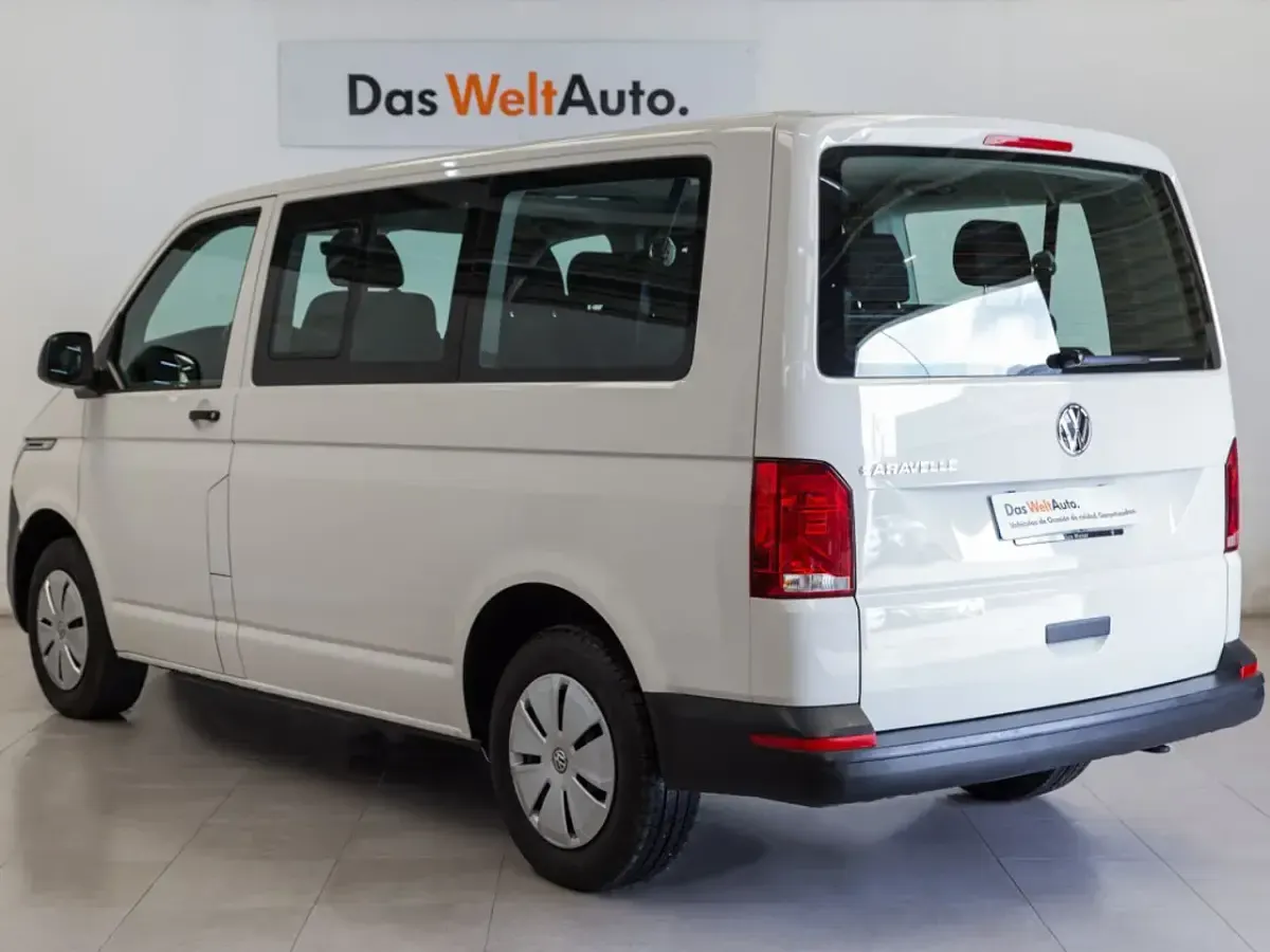 Usado VW Caravelle 110 CV (80 kW) 2022 Blanco Van