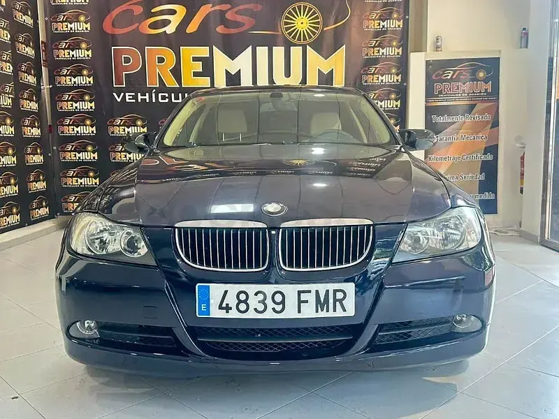 Usado BMW 325 Comfort Edition 218 CV (160 kW) 2007 Azul Berlina