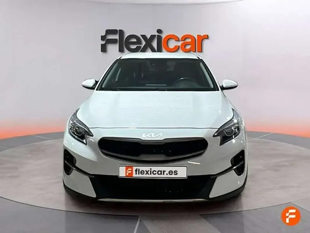 Usado Kia XCeed 120 CV (88 kW) 2022 Blanco SUV