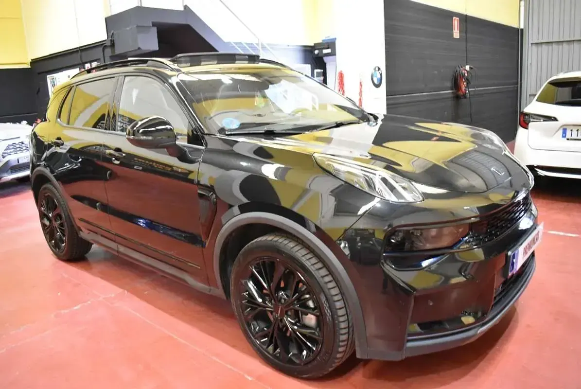 Usado Lynk & Co 01 280 CV (205 kW) 2025 Negro SUV